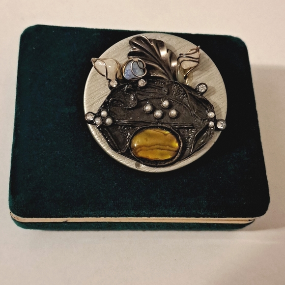 Vintage Natural Multistone Broach